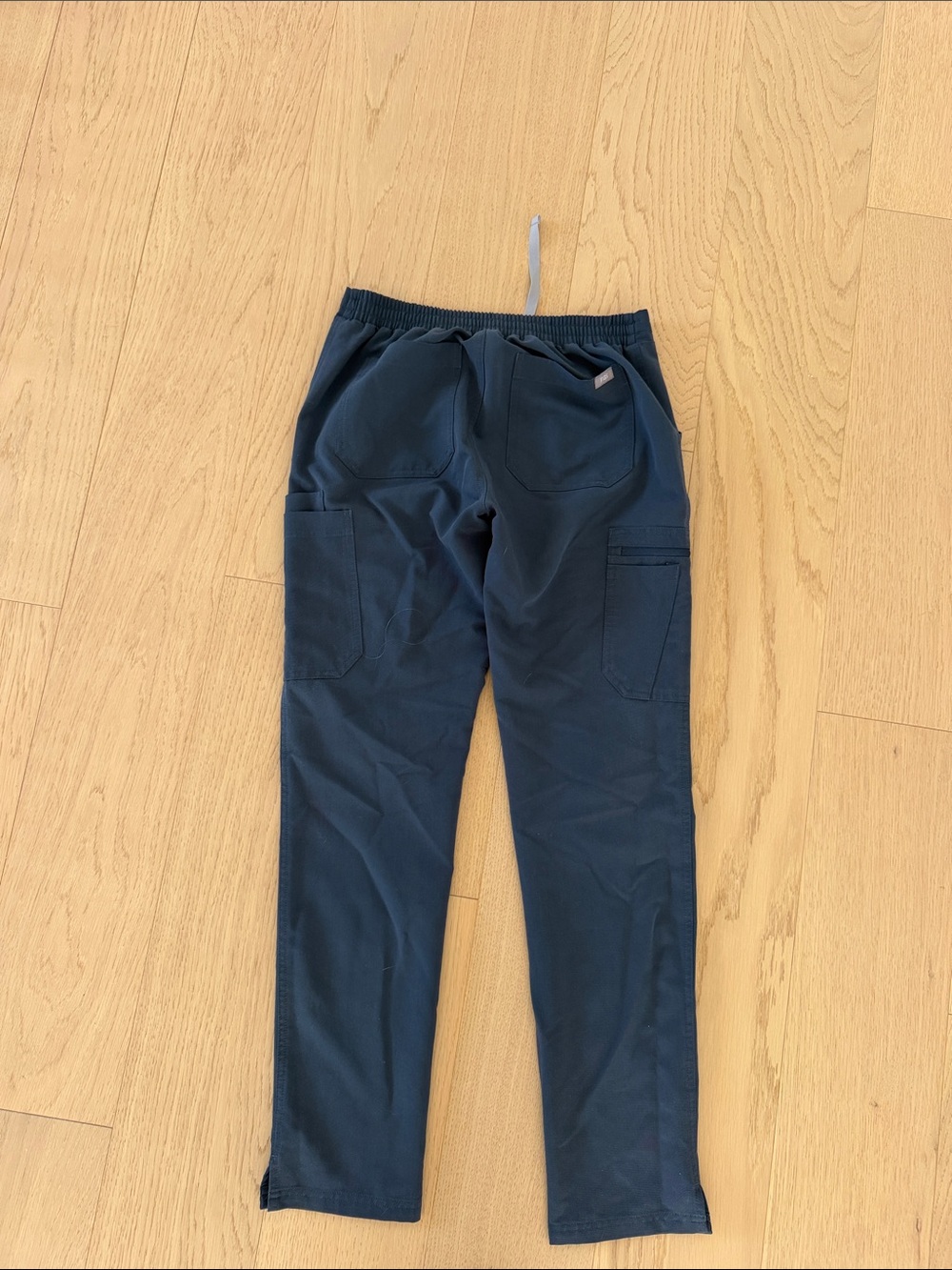 figs Yola drawstring scrub pants - Picture 2 of 2
